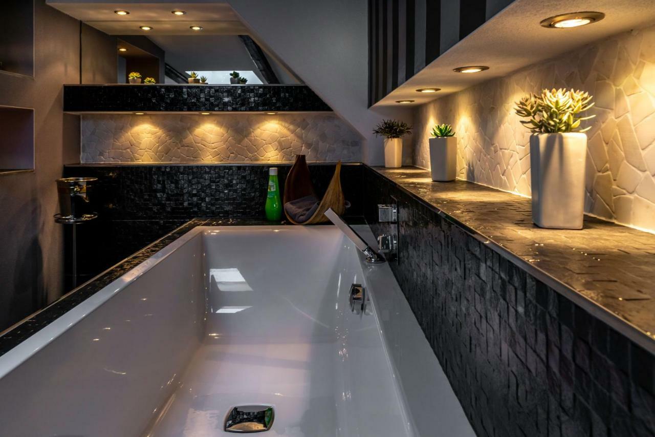 Sl'Otel - Das Stadthotel - Voll Klimatisiert Bernburg Kültér fotó