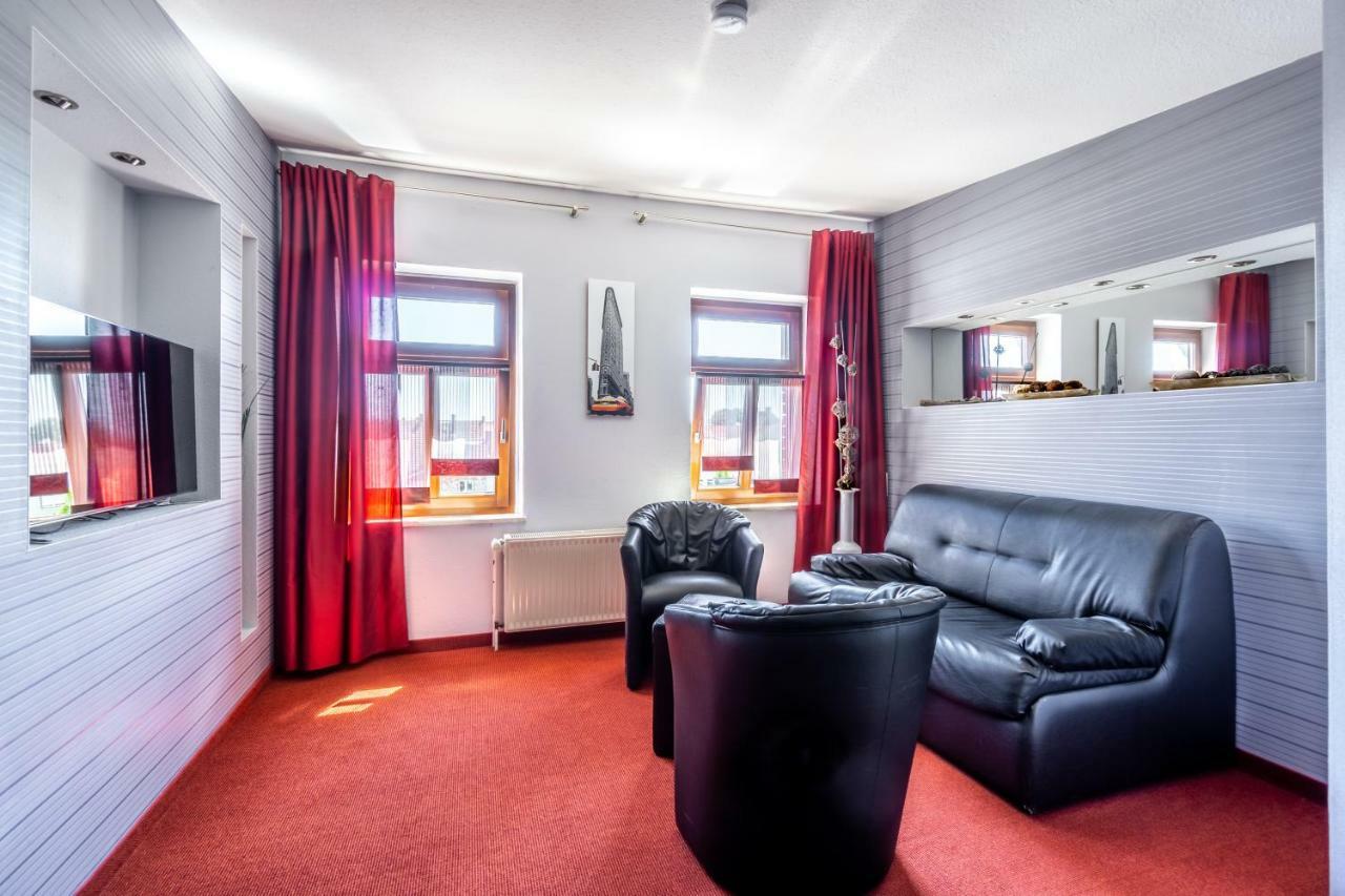 Sl'Otel - Das Stadthotel - Voll Klimatisiert Bernburg Kültér fotó